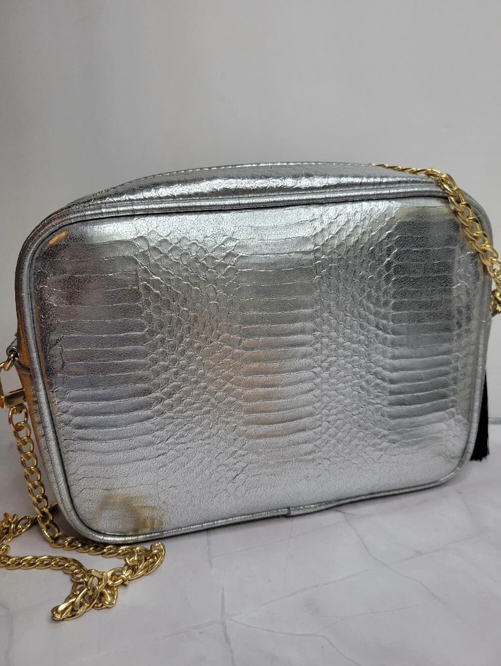 Chic Silver Snake Print Crossbody Bag